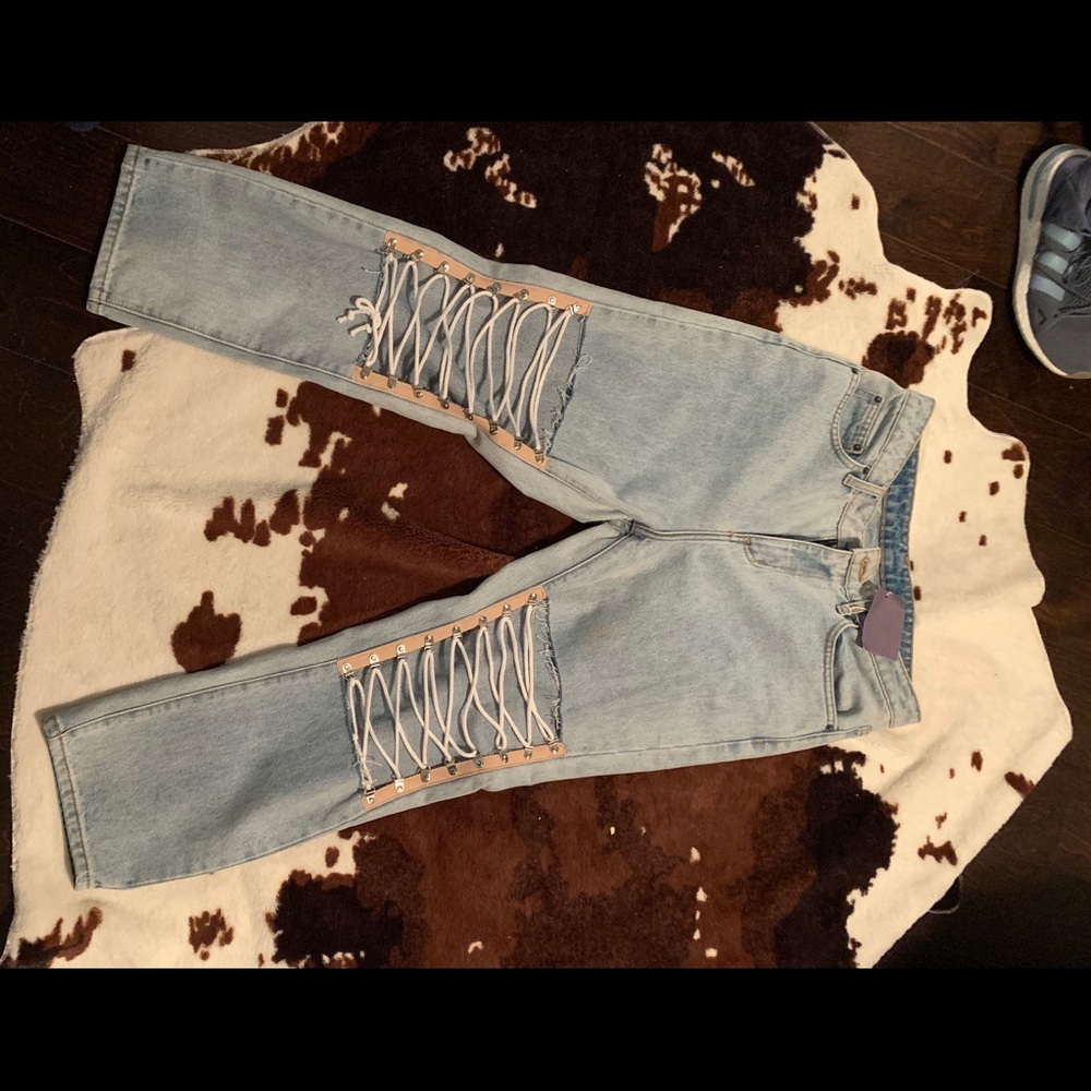 CARMAR jeans sold at LF size 28